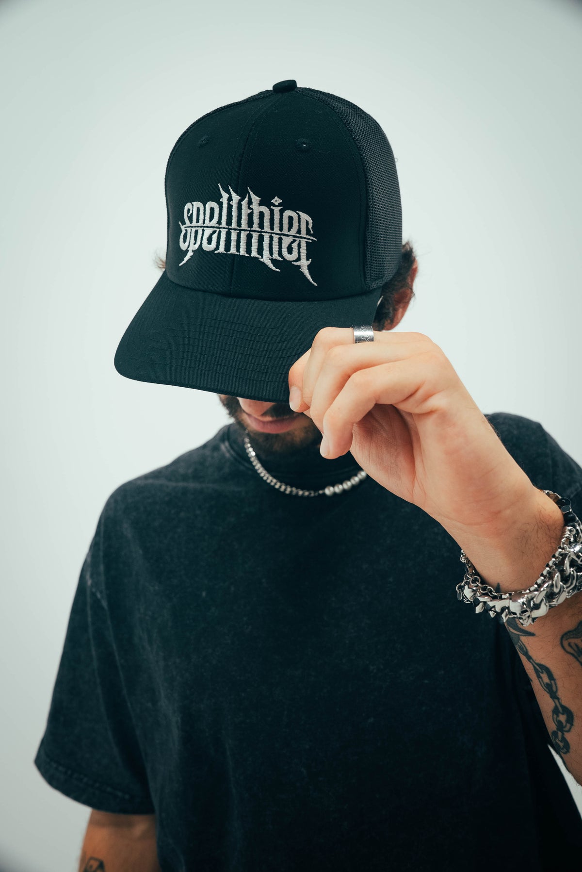 SPELLTHIEF TRUCKER HAT